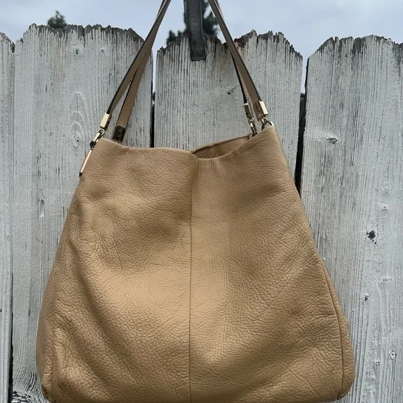 Coach Madison Phoebe Shoulder Bag - K1381-26224 - Picture 8 of 15